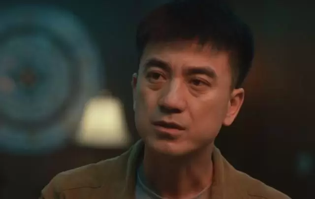 《低智商犯罪》开局评价走低，播出反馈出现分化 _ 现场图