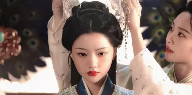 《低智商犯罪》5月4日央视八套开播，王骁田曦薇王传君主演悬疑剧 _ 现场图